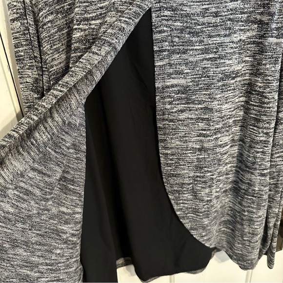 Old Navy | Dark Heather Gray Sweater - Picture 5 of 5